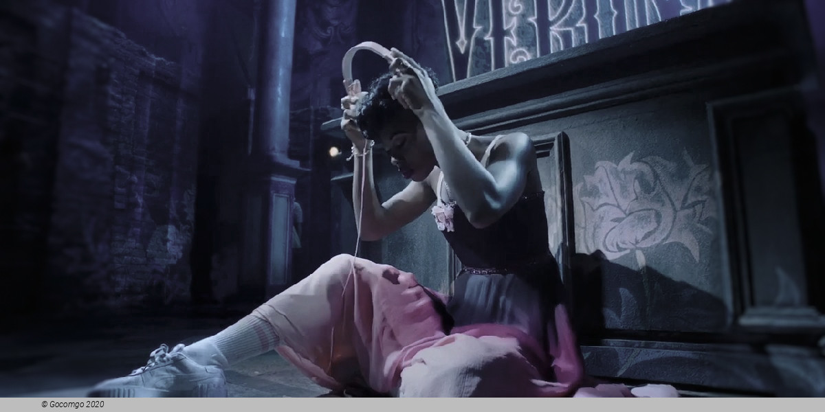 Scene 1 from the musical "& Juliet", photo 2